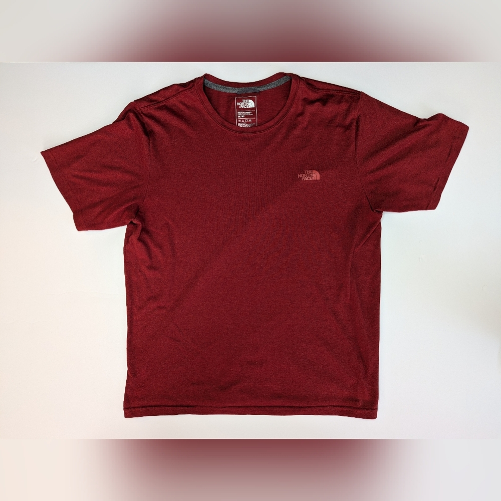 Men's The North Face Tee. Size Medium.
